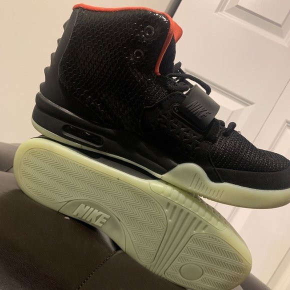 Nike Air Yeezy 2 NRG Solar Red 2012 - Size 12
